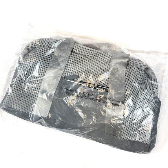 DSW Gray Duffle Bag - Picture 6 of 6